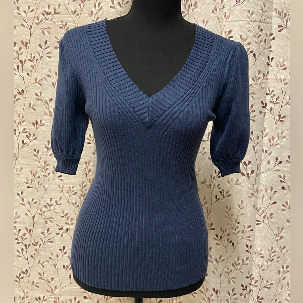 Worthington - Women's V-Neck Elbow Sleeve Pullover Sweater (NWOT) - Picture 1 of 9